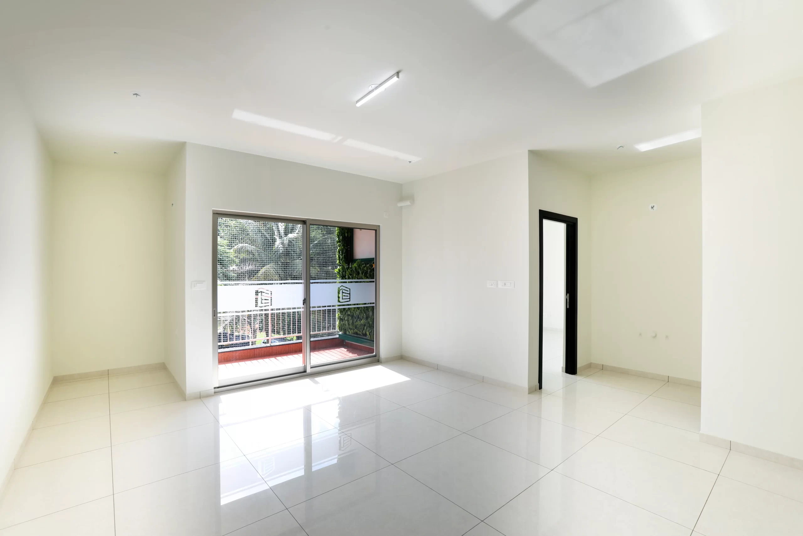 Spacious hall area in Landmark Girinagar 3, Basavangudi, Bengaluru | BHADRA Group